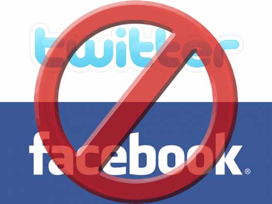 Censura Facebook e Twitter